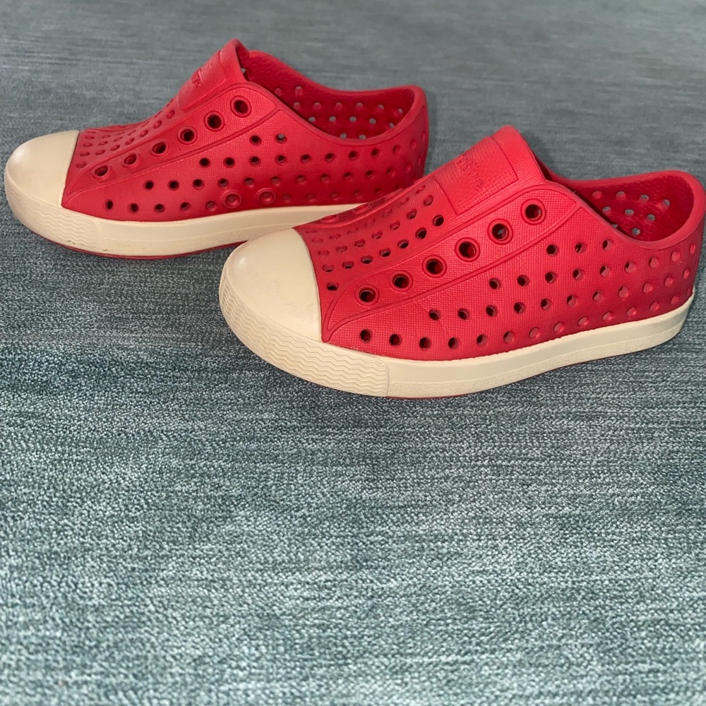 Red Native Jeffersons